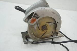 lot 27 image: SkilSaw circular saw