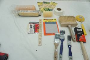 lot 35 image: Painting Supplies Lot