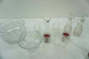 lot 76 image: Crystal & other glassware