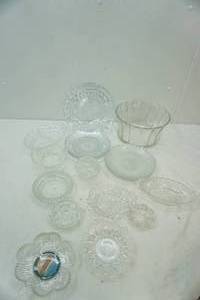 lot 79 image: Crystal & other glassware