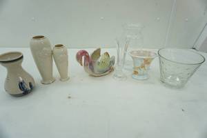 lot 80 image: Glass & Ceramic Vases