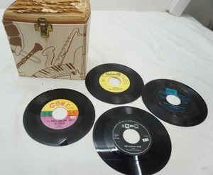 lot 120 image: Vintage Records 45s