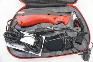 lot 126 image: Berkley Electric Fillet Knife and case