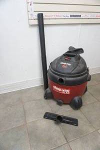 lot 164 image: Shop Vac 16 gal with hose & attachments