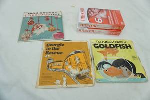 lot 175 image: 45s & blank VHS tapes
