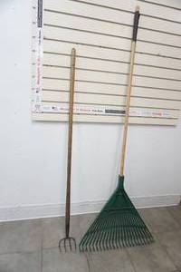 lot 191 image: rake, claw