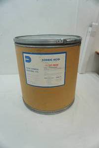 lot 197 image: Empty Sorbic Acid Container 17x19