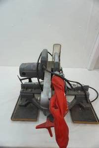 lot 198 image: 10 Performance Compound Miter Saw