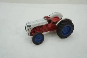 lot 237 image: Tractor