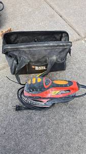 lot 15 image: Black & Decker MS700G Electric Hand Sander, 120V, 1.4A, 10,500 OPM