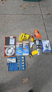 lot 22 image: Assorted lot Avanti Pro 8 Stacked Dado Blade Set