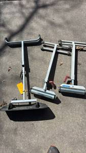 lot 114 image: (3) Portable Rolling Stock Stands