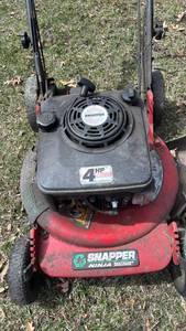 lot 146 image: Snapper Ninja Push Lawn Mower, 4 HP, Gasoline, 21 Cutting Width