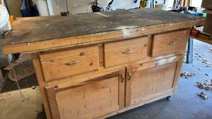 lot 151 image: Portable Wooden Workbench with Drawers Abernathy 70D Woodworking Vise, 70x36 Inches