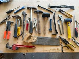 lot 173 image: Comprehensive Hand Tools Set, 20 Tools Including Hammer, Wrench, Pliers