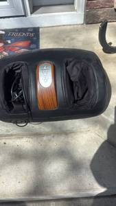 lot 187 image: i-need Foot Massager, Model 3101044, 120V, Black