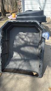 lot 8A image: Universal Attachment 610-24357 Poly Swivel Dump Cart, 12.5 cu ft Capacity