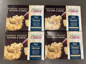 lot 449 image: Lot of 4 Cabot Farmers Reserve Macaroni & Cheese Mild Cheddar