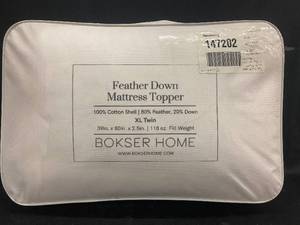 lot 7 image: Feather Down Mattress Topper XL Twin