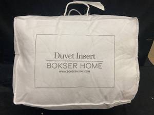 lot 52 image: Bokser Home Extra Warm Down Alternative Duvet Insert - FullQueen, 90 x 94