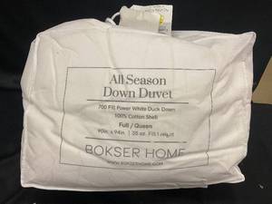 lot 83 image: All Season Down Duvet FullQueen Size