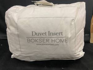lot 87 image: Bokser Home Feather & Down FullQueen Duvet Insert