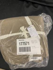 lot 99 image: King Size French Linen Sheet Set