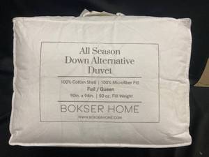 lot 125 image: Bokser Home All Season Down Alternative Duvet FullQueen