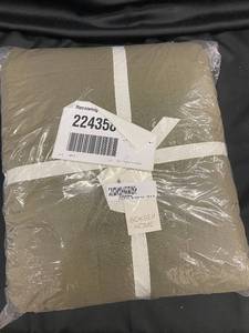 lot 128 image: Bokser Home French Linen Box Stitch Quilt & Sham Set