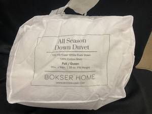 lot 131 image: All Season Down Duvet FullQueen - Bokser Home