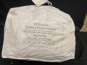 lot 138 image: All Season Feather Down Duvet KingCal King 108x94