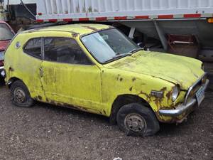 lot 36 image: Vintage 1970s Honda AZ600 Coupe for Restoration - Has Title