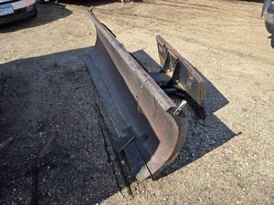 lot 49 image: Used 84-inch Bobcat Snow Plow Blade