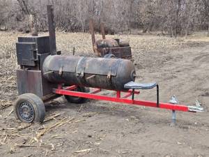 lot 83 image: Used Mobile Barbecue Smoker Trailer with Dual Chambers