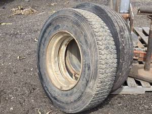 lot 91 image: 2 Used 11R22.5 Tires on Split Rims