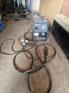 lot 128 image: Thermal Arc Fabricator 140 Welder