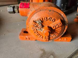 lot 138 image: Orange Vibco Vibration Motor VB60 250