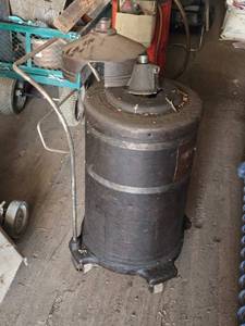 lot 154 image: Vintage Portable Oil Drain Tank