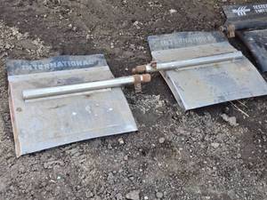 lot 179 image: Pair of Stainless Quarter Fenders