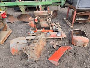 lot 311 image: Vintage Allis Chalmers Motor and Parts