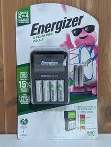 lot 14 image: Energizer NiMH Battery Charger 4 AA and 2 AAA Rechargeable Batteries Kit