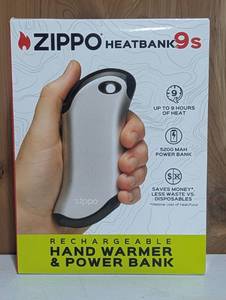 lot 18 image: Zippo HeatBank 9s Rechargeable Hand Warmer & Power Bank 5200 mAh, 9 hrs - SILVER