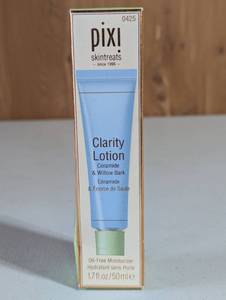 lot 89 image: Pixi Clarity Lotion Oil-Free Moisturizer Ceramide and Willow Bark 1.7 oz