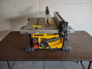 lot 15 image: Dewalt 10 Table Saw ...