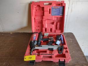 lot 73 image: Power Trak It C5 Cordless Pin Shoot...