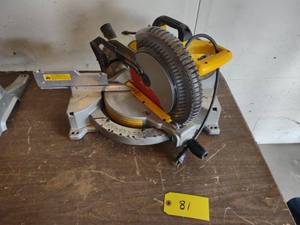 lot 81 image: Dewalt 10 Miter Saw...