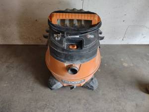 lot 93 image: Ridgid Shop Vac...