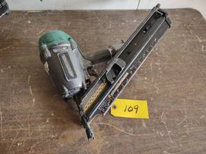 lot 109 image: Masterforce 208-5017 Framing Nailer...