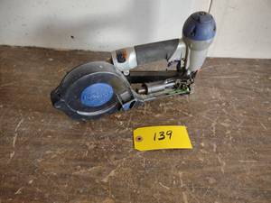lot 139 image: Spot Nails LC56838 Cap Stapler...