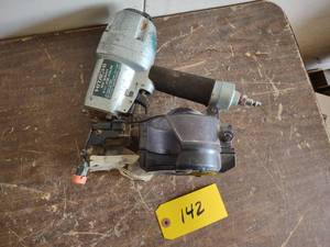 lot 142 image: Hitachi Coil Nailer...